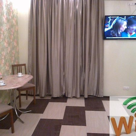 Apartment At Komsomolska 52А Dnipro Exterior foto